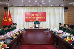 Quân khu trao quyết định thăng quân hàm cấp bậc Thượng tá, trao quyết định điều động, bổ nhiệm cán bộ